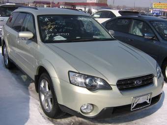 2004 Subaru Outback Photos