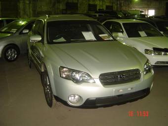 2004 Subaru Outback Images