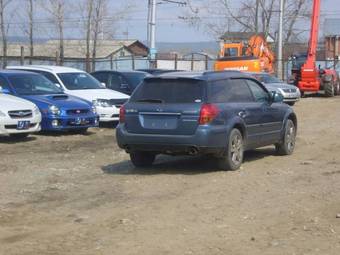 2004 Subaru Outback Pics