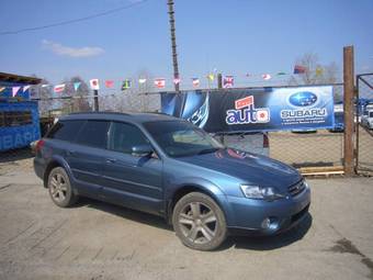 2004 Subaru Outback Pictures