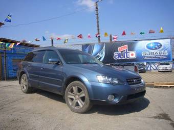 2004 Subaru Outback Photos