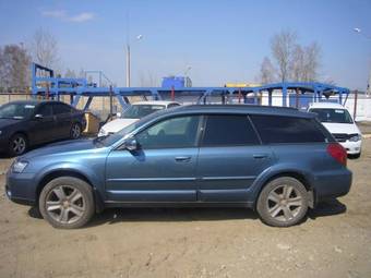 2004 Subaru Outback Pictures