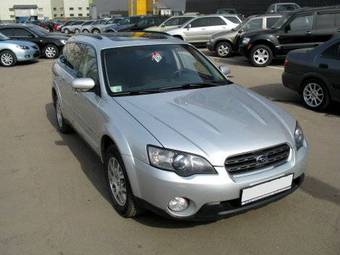 2004 Subaru Outback Pictures