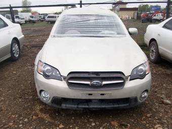 2004 Subaru Outback Pictures