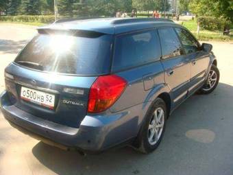 2004 Subaru Outback Images