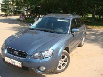 2004 Subaru Outback Pics
