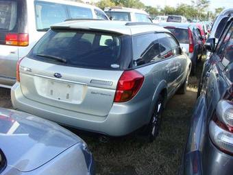2004 Subaru Outback Pictures