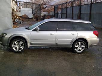 2004 Subaru Outback Pictures