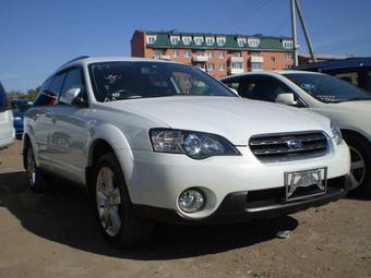 2004 Subaru Outback Wallpapers