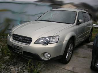 2004 Subaru Outback Photos