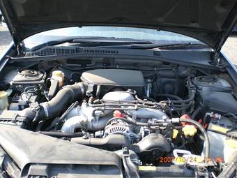 2004 Subaru Outback Pictures