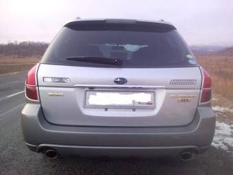 2004 Subaru Outback Photos