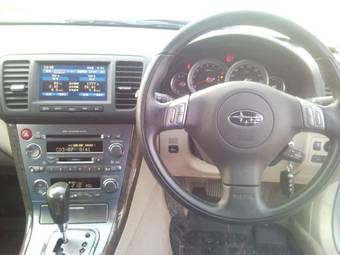 2004 Subaru Outback Images
