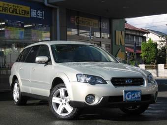 2004 Subaru Outback Photos