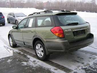 2005 Subaru Outback Pics