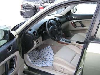 2005 Subaru Outback Pictures