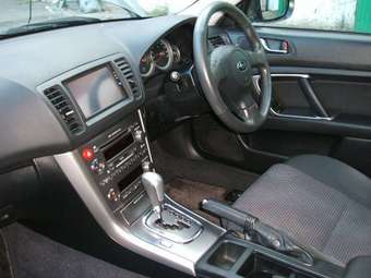 2005 Subaru Outback Images