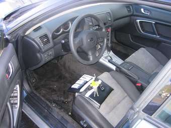 2005 Subaru Outback Photos