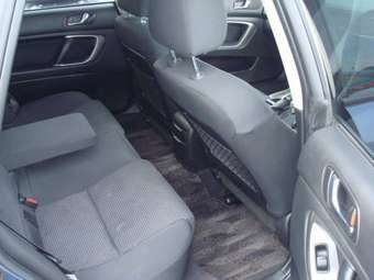 2005 Subaru Outback Pictures