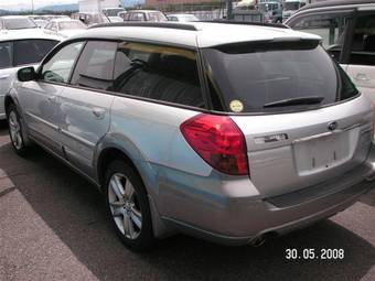 2005 Subaru Outback Pics