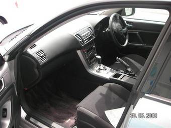 2005 Subaru Outback Pictures