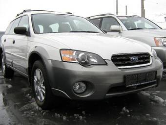 2005 Subaru Outback Photos