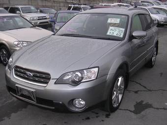 2005 Subaru Outback Photos