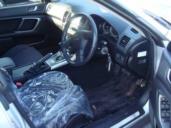 2005 Subaru Outback Photos