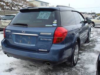 2005 Subaru Outback Pics