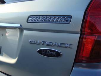 2005 Subaru Outback Pictures