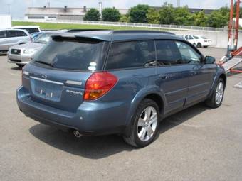 2005 Subaru Outback Pictures