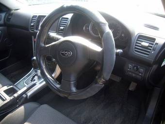 2005 Subaru Outback Photos