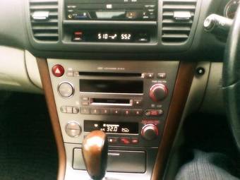 2005 Subaru Outback Photos