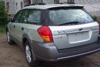 2005 Subaru Outback Photos