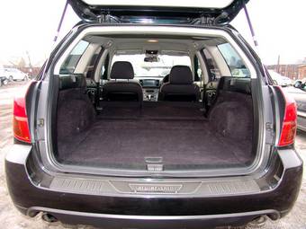 2005 Subaru Outback Photos