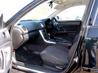 2005 Subaru Outback Pictures
