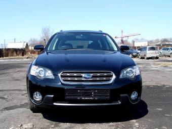 2005 Subaru Outback Photos