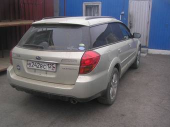 2005 Subaru Outback Photos