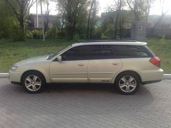 2005 Subaru Outback Pictures