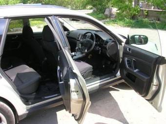 2005 Subaru Outback Pictures