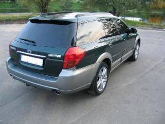2005 Subaru Outback Images