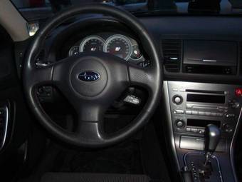 2005 Subaru Outback Pictures