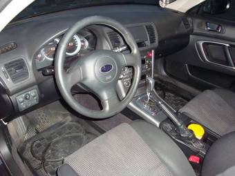 2005 Subaru Outback Pictures