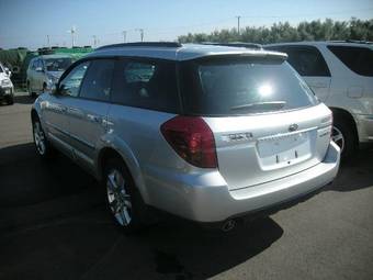 2005 Subaru Outback Pictures