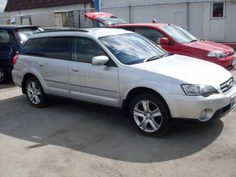 2005 Subaru Outback Pics