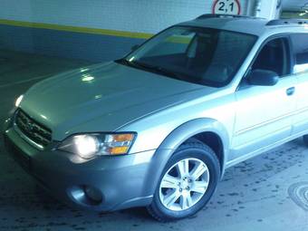 2005 Subaru Outback Photos