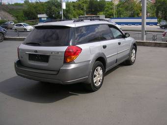 2005 Subaru Outback Pictures