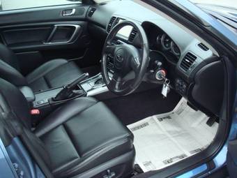 2005 Subaru Outback Photos
