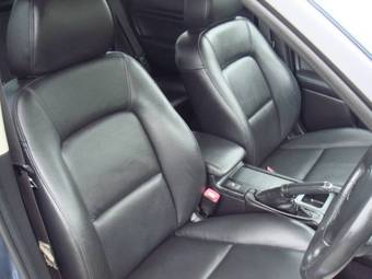 2005 Subaru Outback Photos