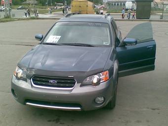 2005 Subaru Outback Pictures